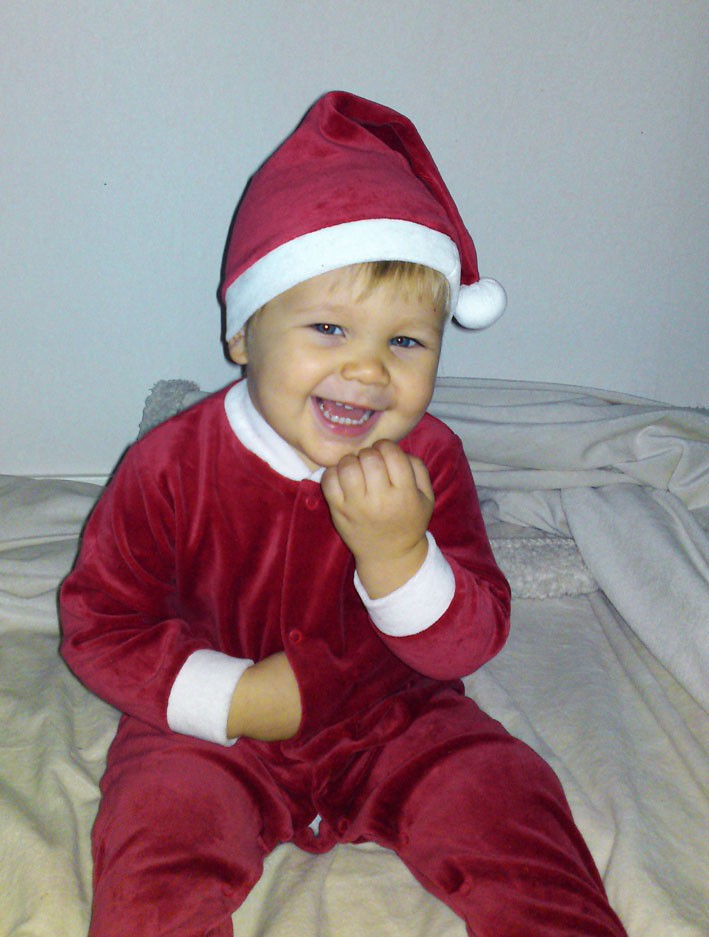 Leo önskar alla han känner en riktigt God Jul
