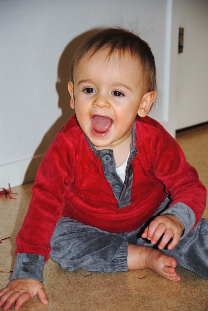 God jul och många kramar till släkten önskar Edvin Jonsson, 1 år